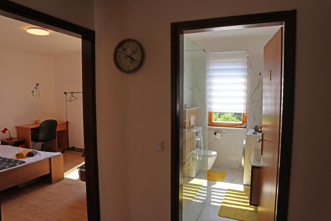 Apartamento Apartman Slavko Tar-Vabriga Exterior foto